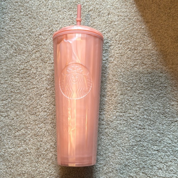 Starbucks Other - New dome Starbucks tumbler